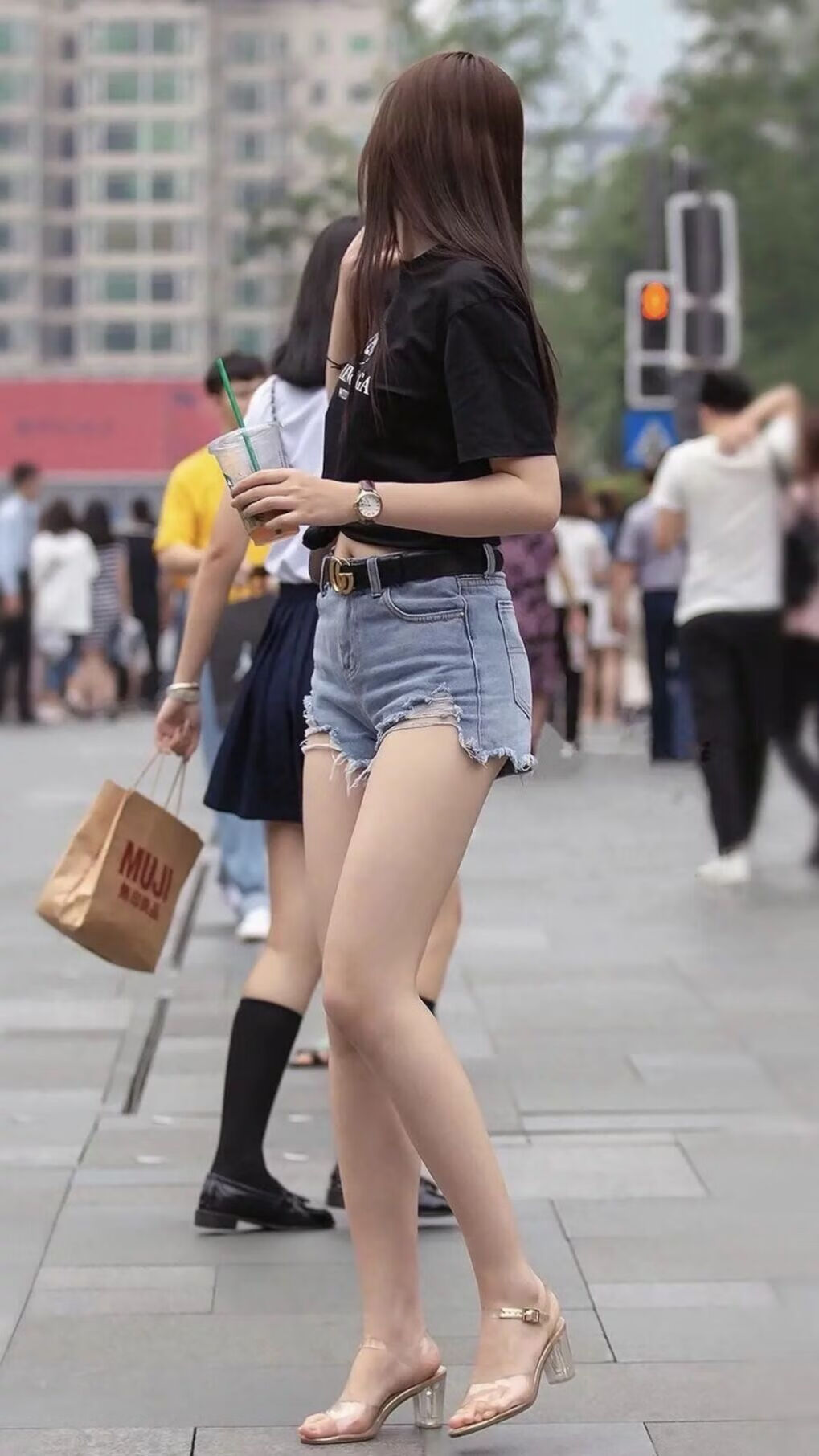 西布朗伤病问题减缓，铝土矿工状态回升，西布朗给什么意思
